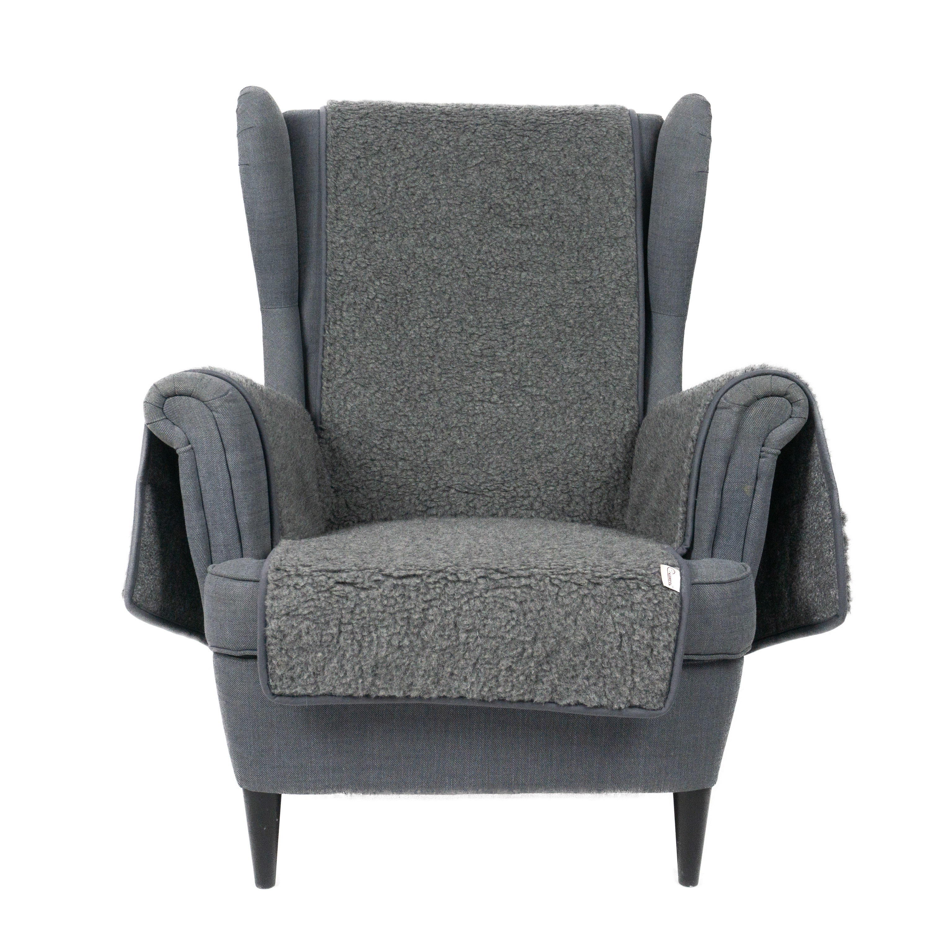 Poťah na kreslo z ovčej vlny tmavo sivý