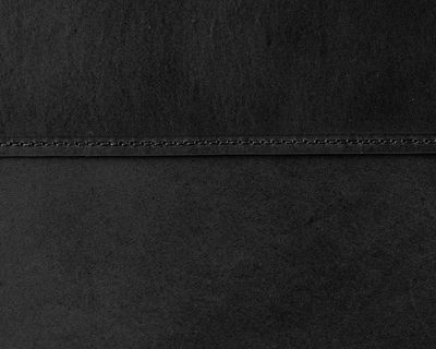 Pouzdro na notebook a tablet — černá kůže, černá nit