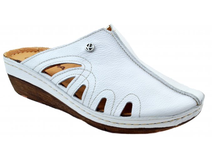 K123 BialyRU bílé nazouváky na klínu zdravotní obuv plná špice letní pohodlné levné kožené měkké