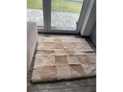 Koberec na hraní béžový