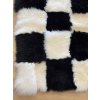 Koberec z ovčí kožešiny černo-bílý