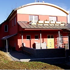 Komerční objekty