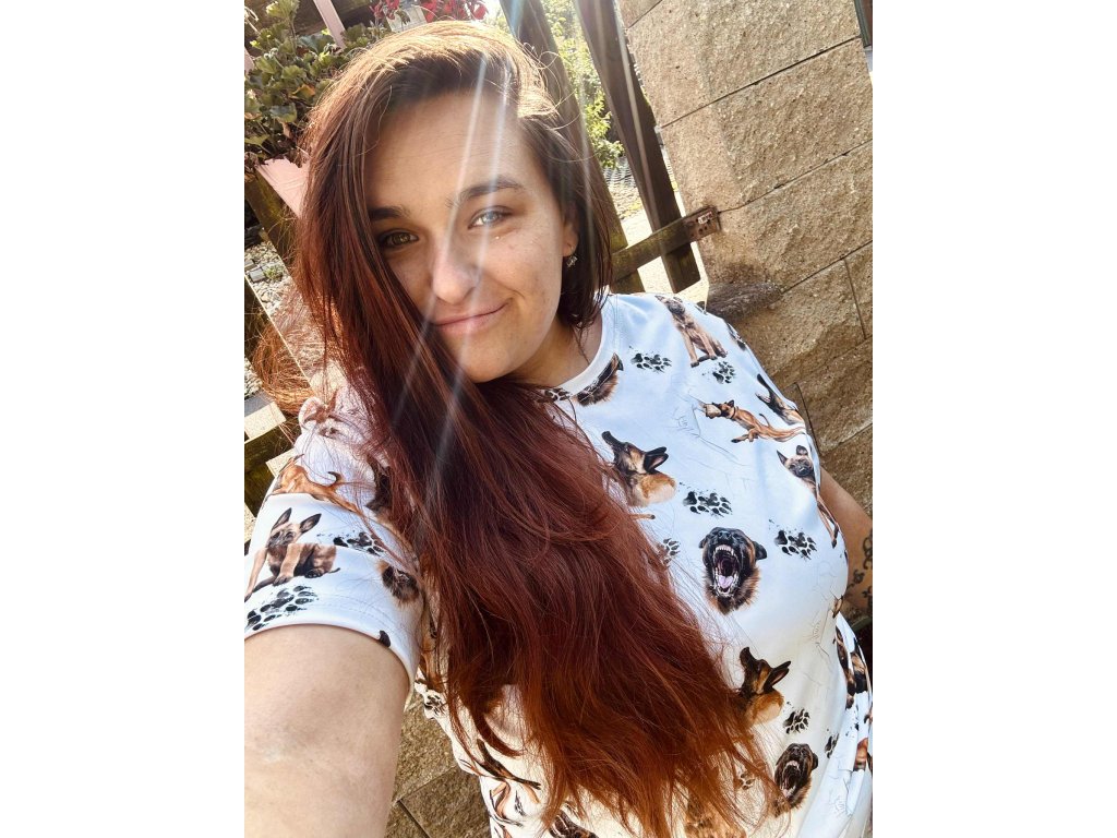 cfd09427 3dcc 4ba0 87c7 0e90541295f5