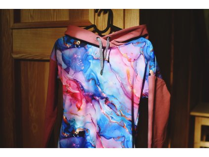 562475716 1296694612472757 3511191980516523412 n