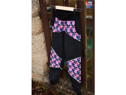 Nepromokavé soft kalhoty  -  snove květy