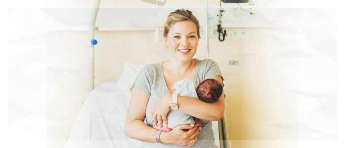 První hodiny po porodu: Co mě čeká?