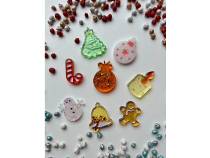 Sada 8 ks - Sněhulák, perníček, svíčka, 2 baňky, stromeček a hůlka