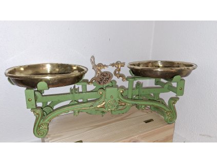 starožitné miskové váhy 5kg, zelené