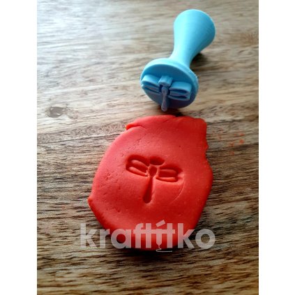 1047 vazka
