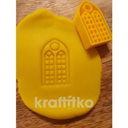 Okýnko do kostela (Velikost 4 cm)