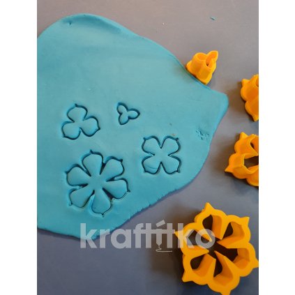 2103 2 sada 4ks vykrajovatek sukulent