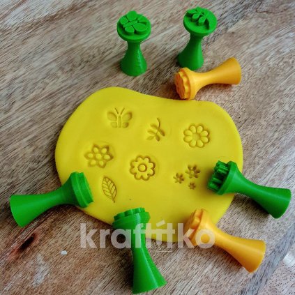 Sada 7 ks různých jarních razítek (Velikost 2 cm)