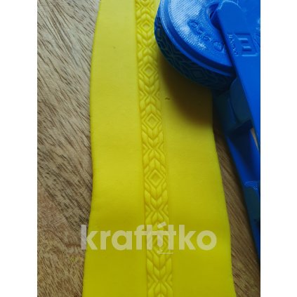2951 1 valecek reliefni 50 x 14mm c 11