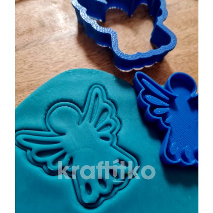 Anděl - č.4 - vykrajovátko (Velikost 10 cm)