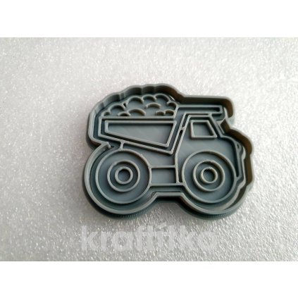 360 nakladak s hlinou