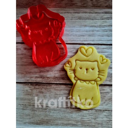 Kočka  se srdíčky č.3 - vykrajovátko 2v1 (Velikost 11 cm)