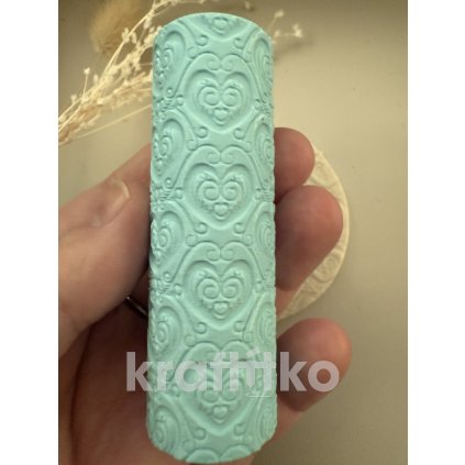 Váleček reliéfní - srdíčka č.3