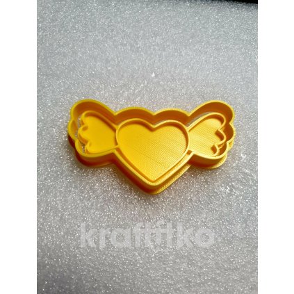 654 srdicko s kridelky