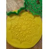 Mandala květ č.1 - vykrajovátko s vnitřkem (Velikost 12 cm)
