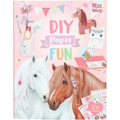 Miss Melody, DIY paper fun, kreativní kniha s papíry a samolepkami, koně