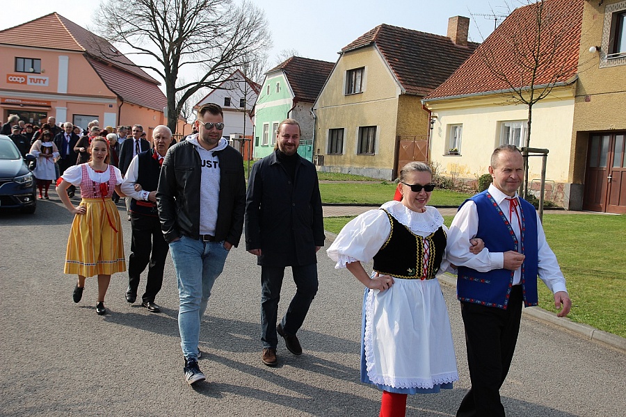 Výsadba HRUŠNĚ TRNITÉ - Sedlice 2019