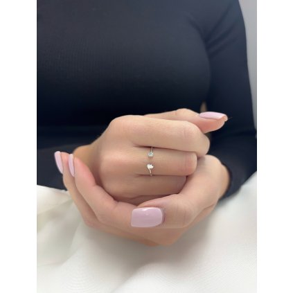 Dámský zlatý prsten minimalistický otevřený