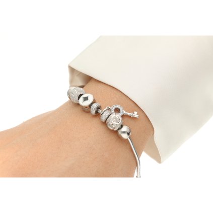 Náramky ruka nové + krabice 21112025 22