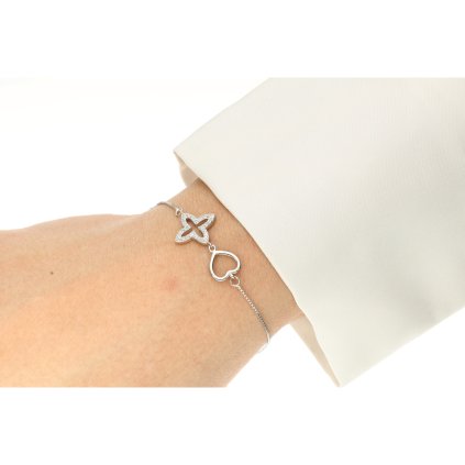 Náramky na ruce 18112025 9