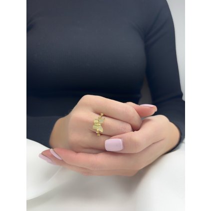 Zlatý prsten Motýlek zdobený zirkony