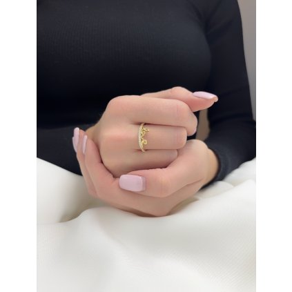 Zlatý dámský prsten Love