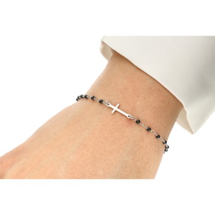 Náramky na ruce 18112025 39