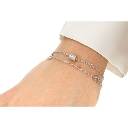 Náramky na ruce 18112025 42