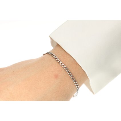 Náramky na ruce 18112025 18