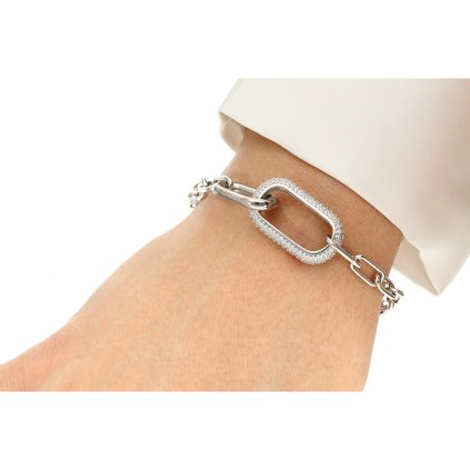 Náramky na ruce 18112025 44