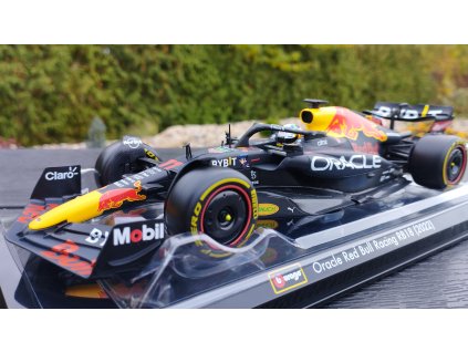 RED BULL RB18 F1 2022  No.11 Oracle Red Bull Racing - S. Perez