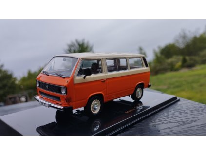 VW T3  Caravelle 1981 Orange