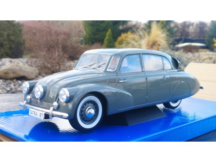 TATRA 87 1937 šedá