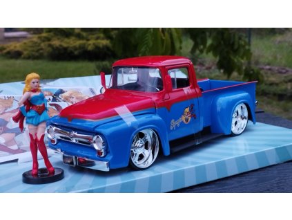 FORD F100 Pick up Truck 1956 ,, Supergirl ,, s figurkou