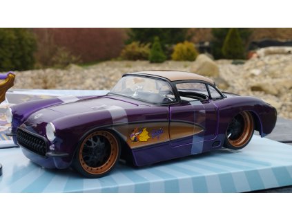 CHEVROLET Corvette 1957 Batgirl s figurkou