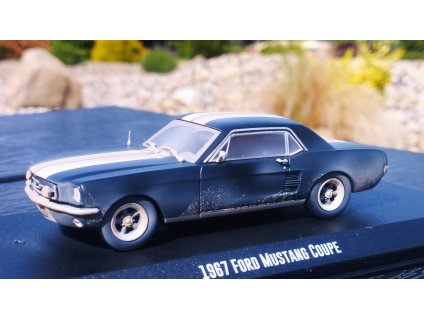 FORD Mustang Coupe 1967 - z filmu CREED II - Zaprášená verze