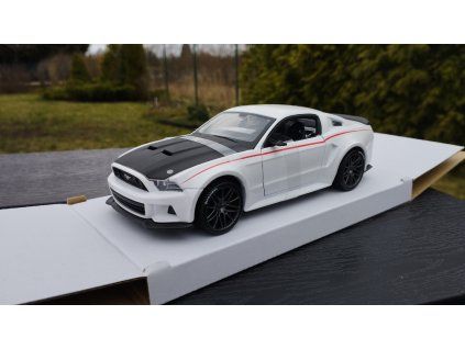 FORD Mustang Street Racer 2014 White