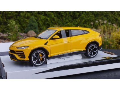 LAMBORGHINI Urus  Yelow