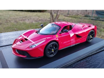 FERRARI LaFerrari  RED