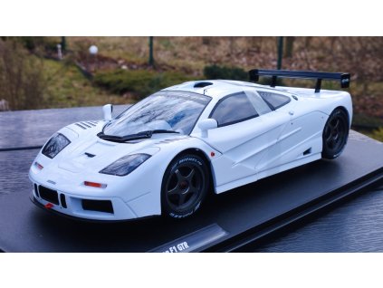 McLaren  F1 GTR  Short Tail 1996 White