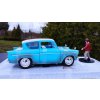FORD Anglia 1959 Harry Potter s figurkou Harryho