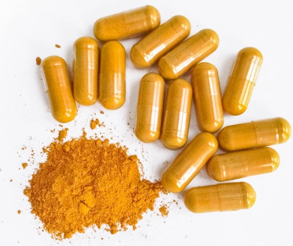 Objevte curcumin: Zdraví a síla z rostliny kurkuma