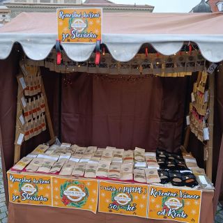 🎀 Dlouho očekávaný čas vánoční je tady a s ním i jarmark v Uherském Hradišti. Více než 50+ druhů kořenících směsí bez soli...