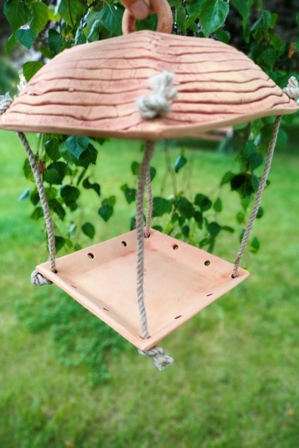 Keramické krmítko nevidomých - ruční výroba