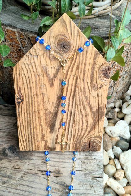 Růženec na zlatě se srdíčky