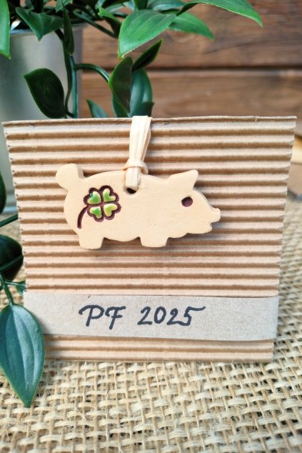 Keramické PF 2025 - prasátko se čtyřlístkem - ruční výroba